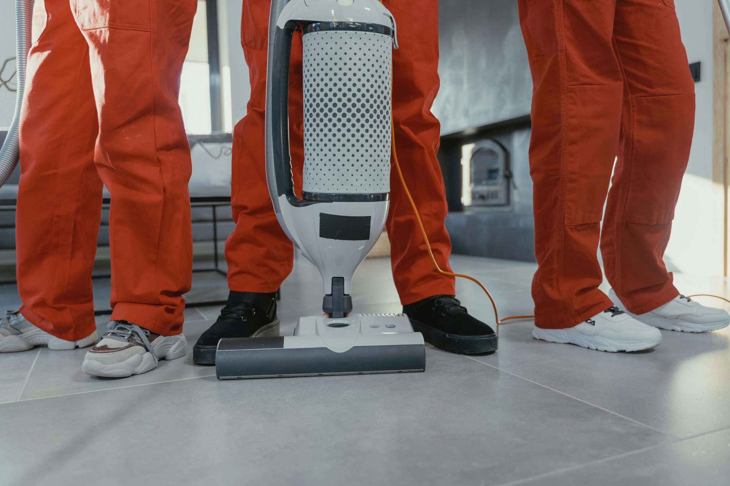 cleaning-workers